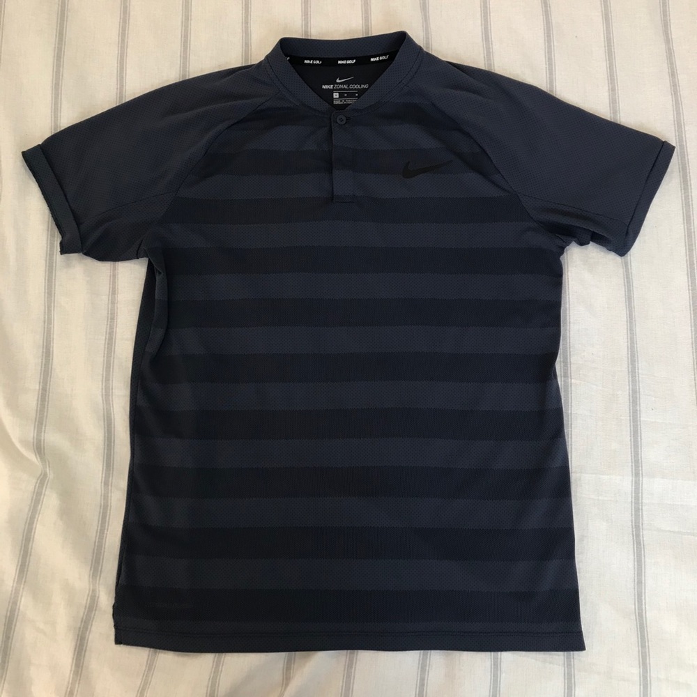 Men’s Navy Nike Blade Collar Golf Short- Size Med